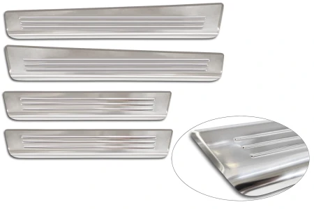 2 26024 FORD TOURNEO COURIER II 2023- ZZ.jpg