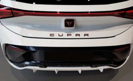 2 40374 CUPRA BORN 2021- LB4L.jpg