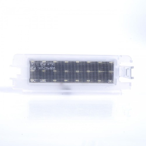 Przejdź do produktu Zestaw LED podświetlenia tablicy rejestracyjnej Dacia Sandero II STEPWAY 2013-2020