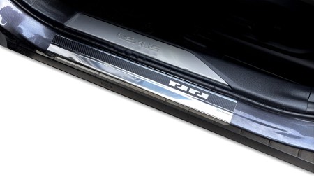 Lexus UX_2022-_29-0716_przód.JPG