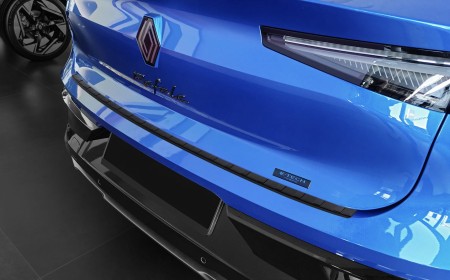2 40363 RENAULT RAFALE 2024- LB4L.jpg