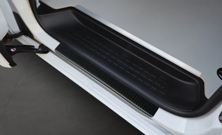 2 16350 PEUGEOT TRAVELLER 2016- NTL.jpg