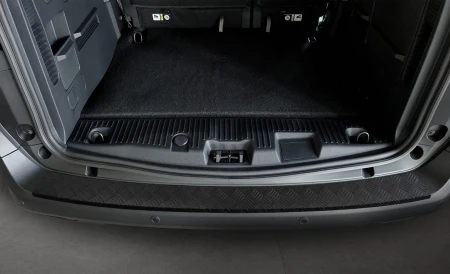 2 40236 FORD TOURNEO COURIER II 2023- LB4L.jpg