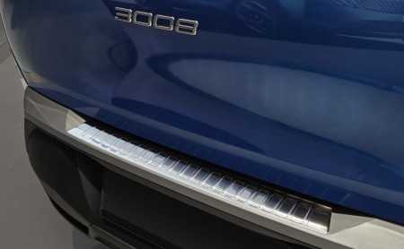 pol_pl_Nakladka-na-zderzak-tylny-Peugeot-3008-3-2886_4.jpg