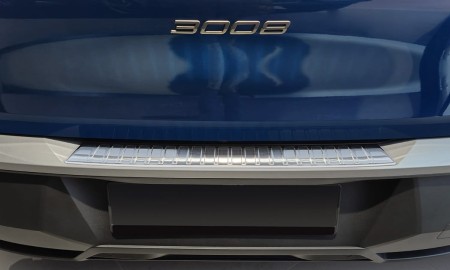 pol_pl_Nakladka-na-zderzak-tylny-Peugeot-3008-3-2886_6.jpg