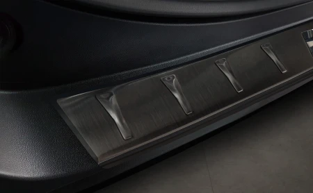 2 50205 TOYOTA RAV 4 V 2018- LB3L.jpg