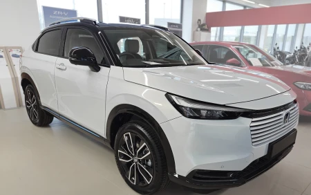 2 40368 HONDA HR-V III 2021- AL.jpg
