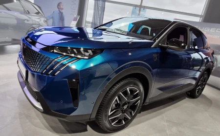 2 16019 PEUGEOT 3008 III 2024- AL.jpg