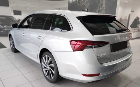 2 41103 SKODA OCTAVIA IV KOMBI 2019- TL.jpg