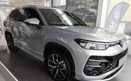 2 35838 VOLKSWAGEN TAYRON II 2025- AL.jpg