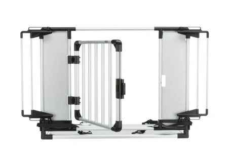 Barierka do bagażnika samochodowego, zapobiega wyskakiwaniu z bagażnika1.jpg