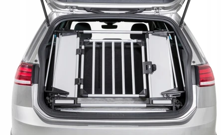 Barierka do bagażnika samochodowego, zapobiega wyskakiwaniu z bagażnika10.jpg