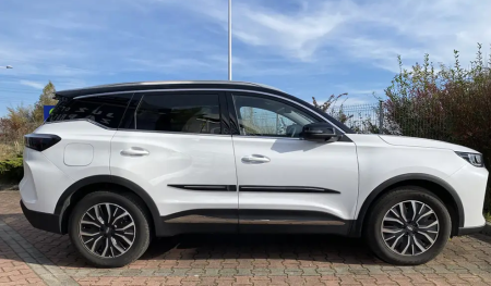 chery-tiggo-7-2025-listwy-boczne-f-c002 (1).png