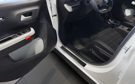 2 04018 CITROEN C3 IV 2024- LB2L.jpg