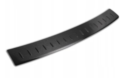 satin black łezki.jpg