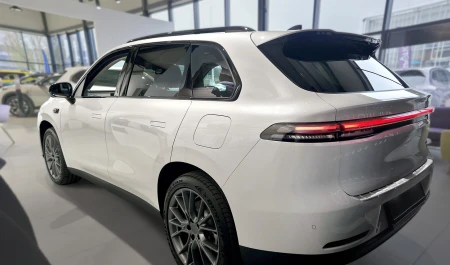 2 35596 LEAPMOTOR C10 2024- TL.jpg