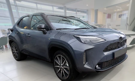 2 51116 TOYOTA YARIS CROSS 2021- AL.jpg
