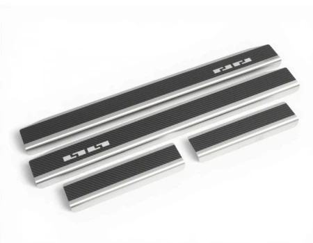 nakladki-progowe-folia-karbonowa-jetour-dashing (2).jpg