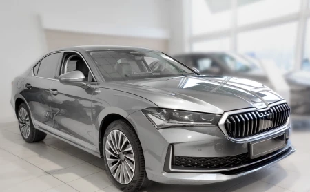2 51208 Skoda SUPERB IV liftback 2023- AL.jpg