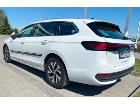 vw-passat-ix-b9-listwy-boczne-f-62 (4).webp