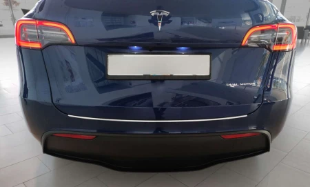 pol_pl_Nakladka-na-zderzak-tylny-do-Tesla-Model-Y-Stal-2514_9.jpg