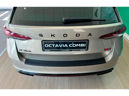 skoda-octavia-iv-combi-nakladka-na-zderzak (7).webp