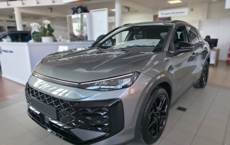 2 22289 VW T-ROC II 2025- AL.JPG