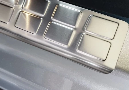 Citroen-Spacetourer-Nakladki-ochronne-progowe przód2.jpg