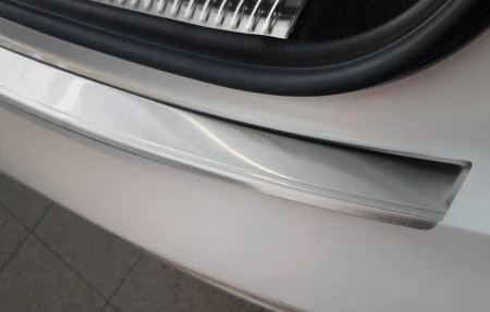 AUDI-Q5-II-Nakladka-listwa-ochronna-na-zderzak-tylny3.jpg