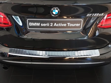 BMW-serii-2-ACTIVE-TOURER-Nakladka-listwa-ochronna-na-zderzak-tylny2.jpg