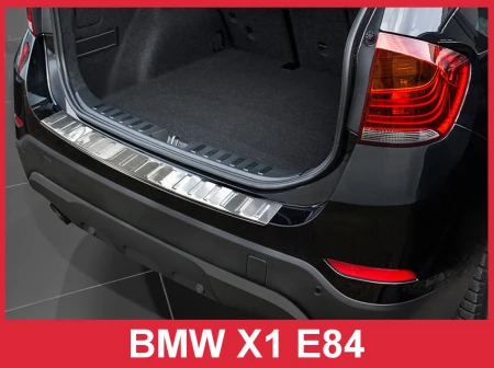 BMW-serii-X1-E84-Nakladka-listwa-ochronna-na-zderzak-tylnyfl3.png