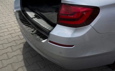 BMW-serii-5-F11-Touring-Czarna-nakladka-listwa-ochronna-na-zderzak-tylny2.jpg