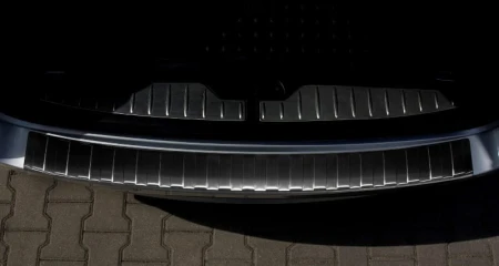 bmw 5 black3.jpg