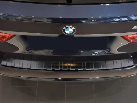 BMW-serii-5-G31-Touring-czarny3.jpg