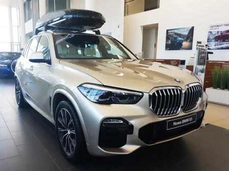 BMW-X5-IV-G-05-M-PAKIET-czarna.jpg