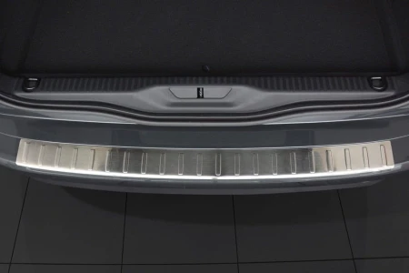 Citroen-C4-Picasso-2-Nakladka-listwa-ochronna-na-zderzak.jpg