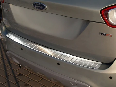 Ford-Kuga-1.jpg