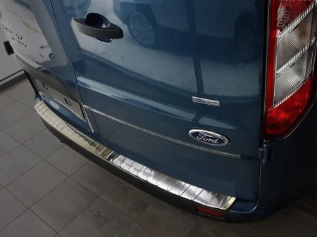 Ford Custom-Stal.jpg