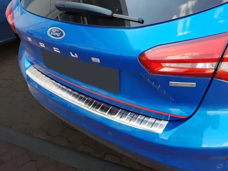 Ford-Focus-4-Hatchback-Stal-1.jpg