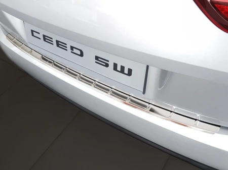 Kia-Ceed-3-SW.jpg