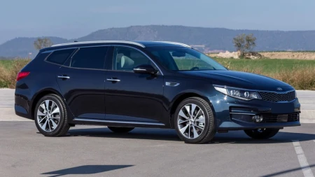 Kia-Optima-4-Kombi-2.jpg