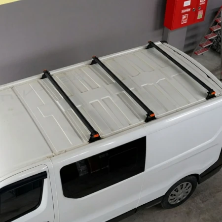 pol_pl_Bagaznik-dachowy-Toyota-Proace-od-2016-punkty-montazowe-aluminiowy-3-belki-16859_3.jpg