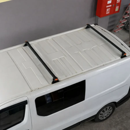 pol_pl_Bagaznik-dachowy-Toyota-Proace-od-2016-punkty-montazowe-aluminiowy-2-belki-16851_3.jpg