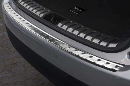 Lexus-NX-nakladka-listwa-ochronna-na-zderzak-tylny2.jpg