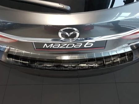 Mazda-6-Kombi-Stal-czarna2.jpg