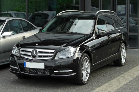 Mercedes C klasa W204 kombi 2A.jpg