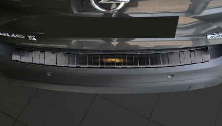 Opel-Crossland-X-Czarna2.jpg