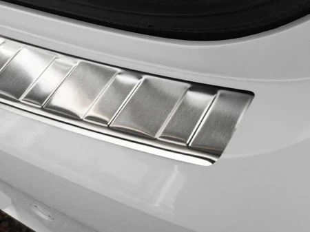 OPEL-INSIGNIA-B-GRAND-SPORT-2.jpg