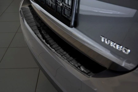 insignia black2.jpg