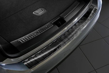 insignia black3.jpg